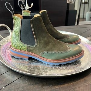 John fluevog.. brand new never worn.